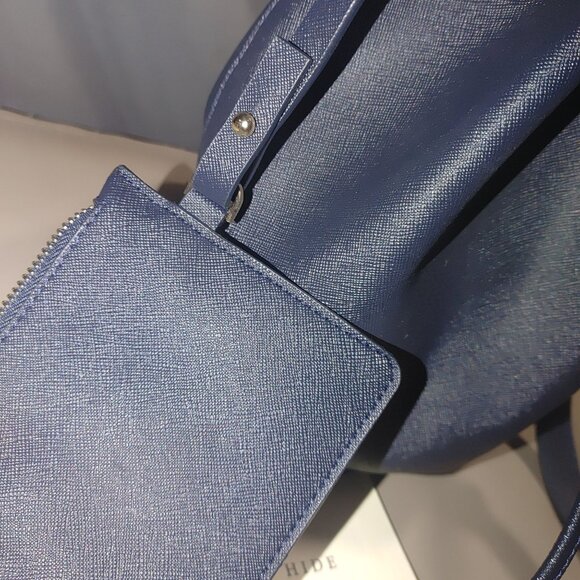 Hide Zabari Navy Blue Drawstring Bucket Bag Detachable Pouch Adjustable Strap - Picture 8 of 8